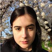 Me apasionan la lengua y la literatura, y estudio filología en la usal. Controlo mucho la sintaxis y tengo un C2 de inglés